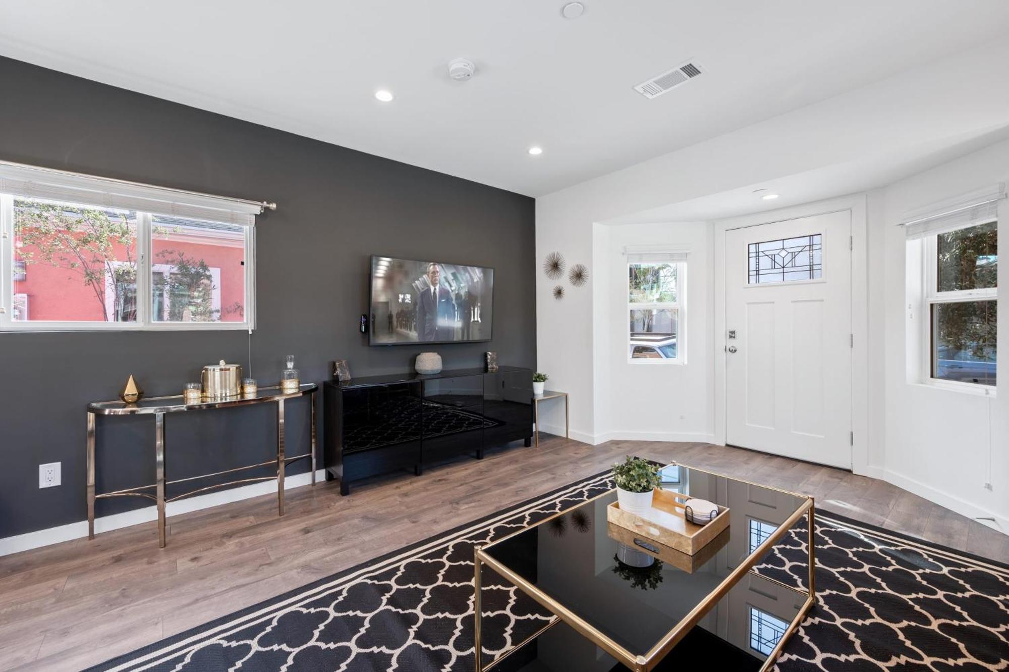 Art Deco By Avantstay 1920S Remodeled Bungalow Open Layout Courtyard Los Angeles Exteriör bild